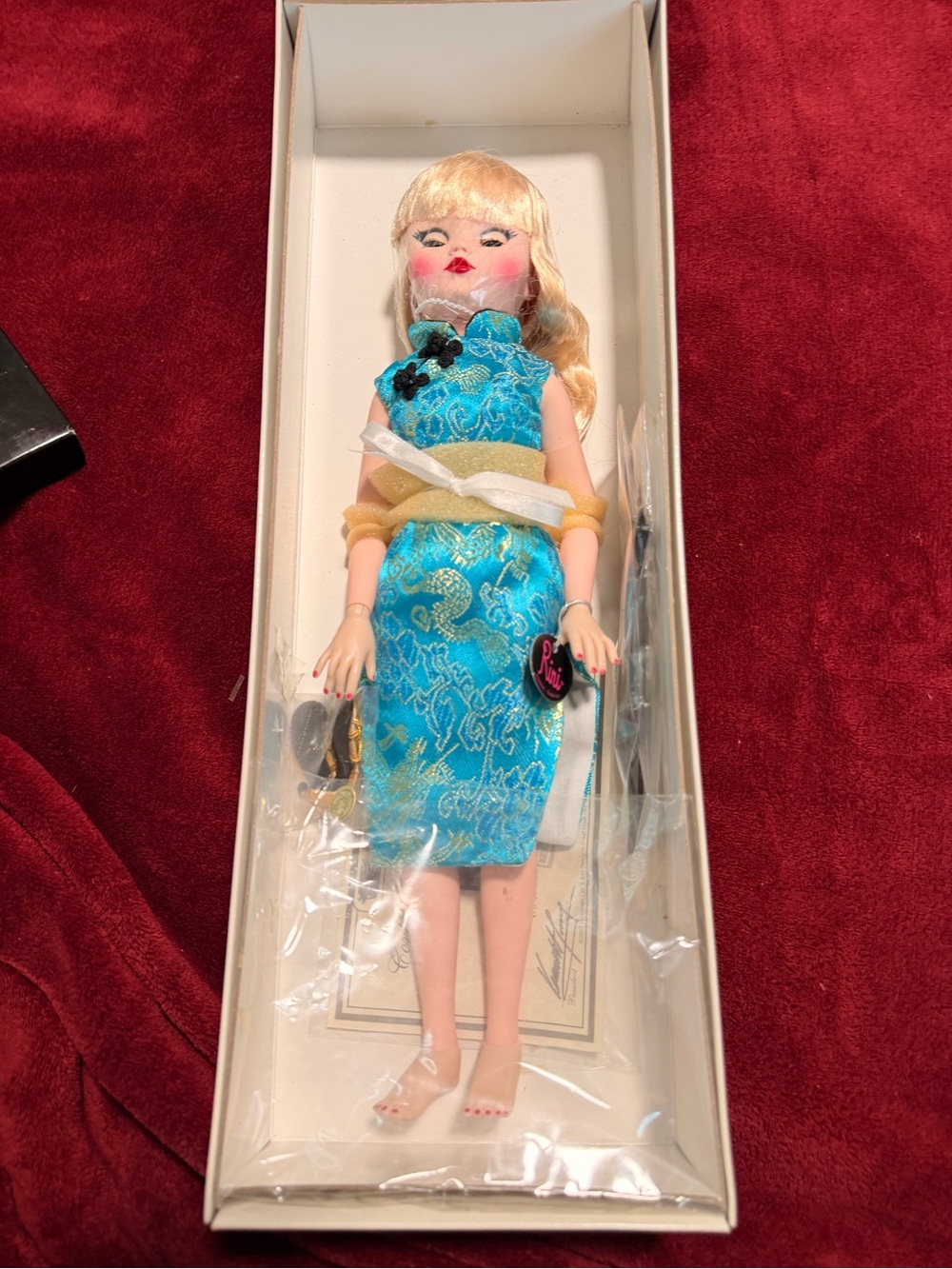 Horsman Rini 18305 Oriental Articulated Rini Doll New Ltd Ed 02/200